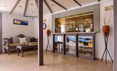 Smaragdi Hotel Santorini - Image 4
