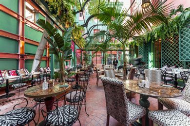 Snob Athens - Image 6