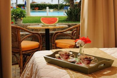 Socrates Hotel - Apartments - Image 4