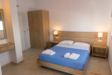 Socrates Seaside Apartments - Image 4