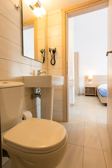 Socrates Seaside Apartments - Image 5