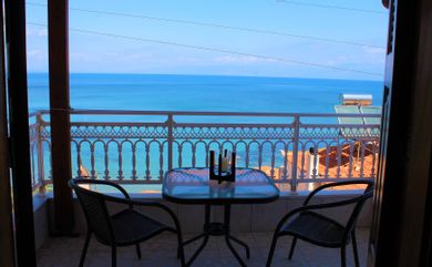 Sofotel Koroni - Image 3