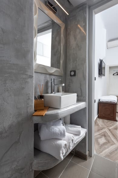 Sole d'oro Sunset & Caldera View Grand Suite - Image 7