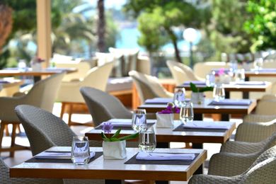 Somewhere Boutique Hotel Vouliagmeni - Image 2