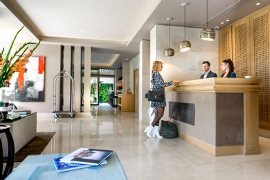 Somewhere Boutique Hotel Vouliagmeni - Image 6