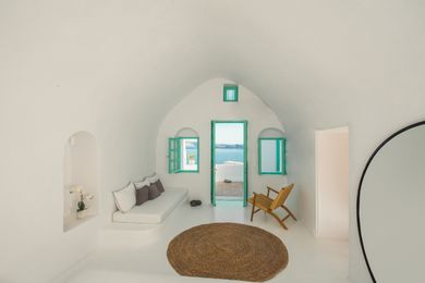 (Castle View - Oia) Superior Suite with Caldera View and Outdoor Plunge Pool