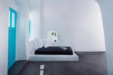 (Oia View) Superior Cave Suite with Semicovered Plunge Pool & Caldera View