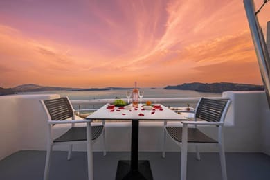 SophOia Suite with Indoor Plunge Pool & Caldera View