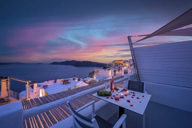 SophOia Suite with Indoor Plunge Pool & Caldera View