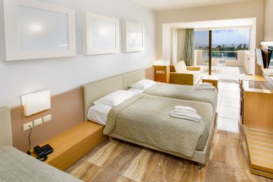 Quadruple Room with Sea View