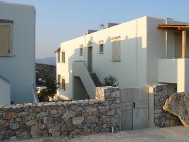Speires Suites Iraklia - Image 2