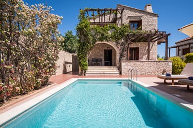 Spilia Village Hotel & Villas - Image 4