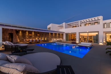 VILLA  UNIQUE (17 Bedroom)