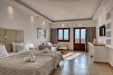 Superior Petite Suite