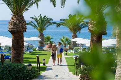 Mediterranean Beach Hotel - Image 7