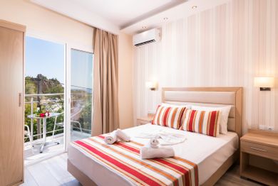 Deluxe Double Room Side Sea View