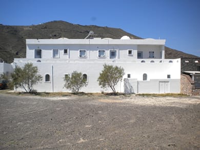 Starlight Luxury Seaside Villa & Suites - Image 4