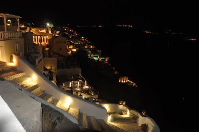 Stelios Rooms Santorini - Image 4