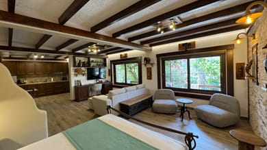 Stella’s Traditional Inn - Image 3