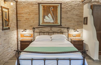 Stella’s Traditional Inn - Image 4