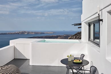 Rocca Living Maisonette with Caldera View & Outdoor Hot Tub