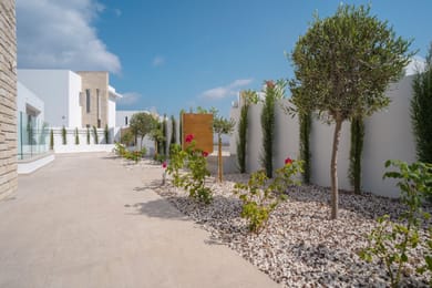 4 Bedroom Hillside Villas