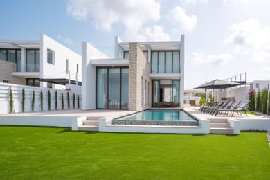 4 Bedroom Seafront Villas