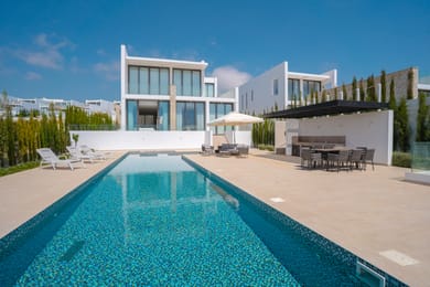 4 Bedroom Seafront Villas