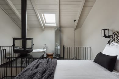 Gem Lofts with bathtub & fireplace