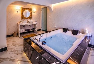 Panorama Suites & Spa - Image 7