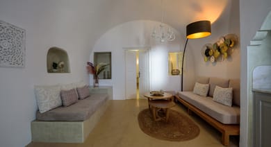 Family Cave Villa | Up to 4 Guests