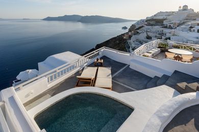 One Bedroom Villa with Hot Tub and Caldera View