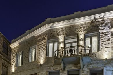 1844 Suites - Image 3