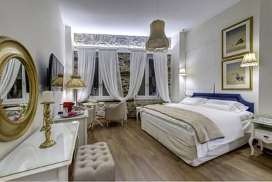 1844 Suites - Image 6