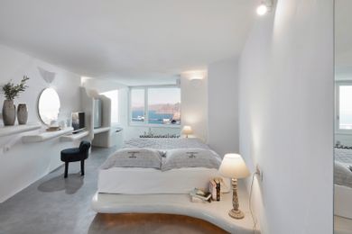 Divine Suite With Caldera View