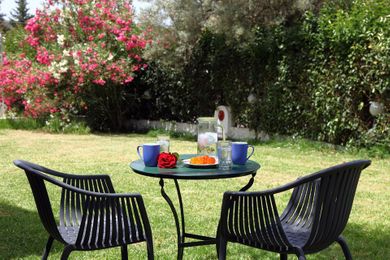 Summer House Louisa - Image 2