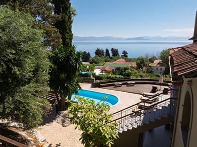 The Summit Escape - Image 7