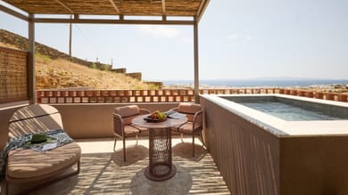 Deluxe Suite with Outdoor Tub