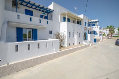 Sun Beach Hotel Naxos - Image 2