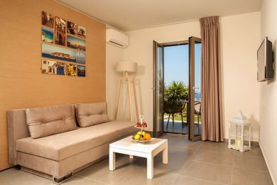 Sundance Apartments & Suites - Image 3