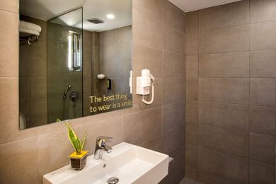 Sundance Apartments & Suites - Image 7