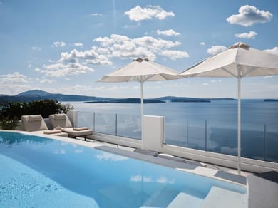 Master Suite with Infinity Pool