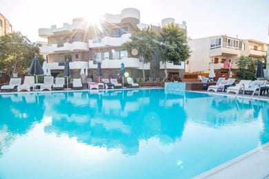 Sunny Days Hotel - Image 3