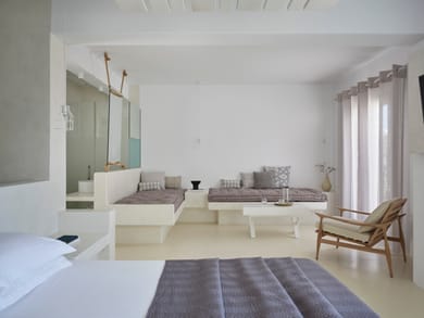 Executive Suite Partial Sea View with Private Pool - 43m² (Ιndoor)