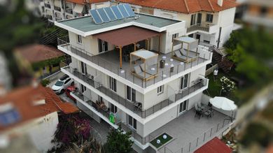 Sunshine Apartments - Image 6