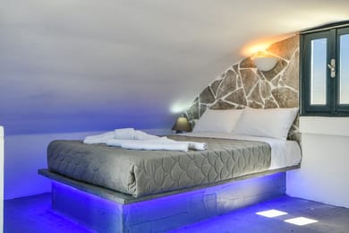 Sun Springs Suites Santorini - Image 3