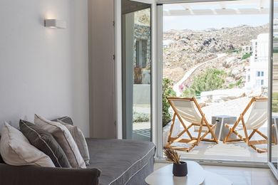 Super Paradise Friends Surrounding View Suite