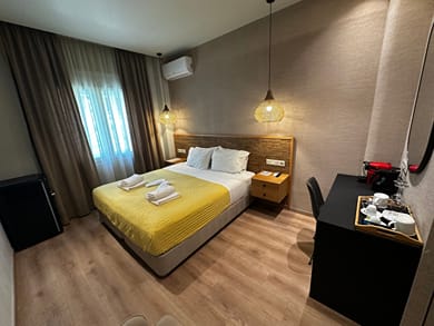 Syntagma Divine Guestrooms - Image 4