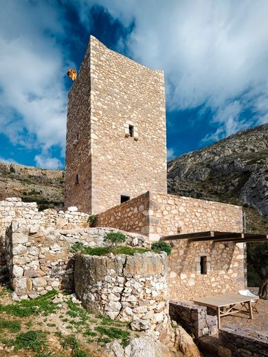 Tainaron Blue Retreat - Image 7