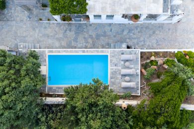 Amalgam Homes Paros Beachfront Luxury Villa - Image 3